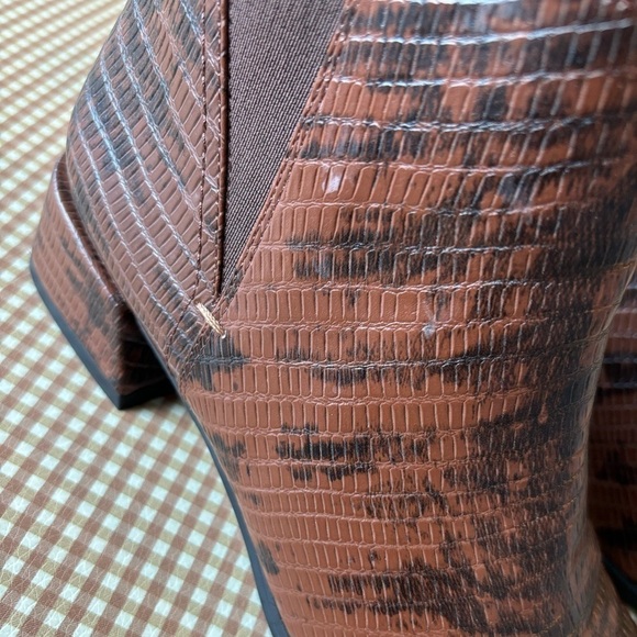 FRANCO SARTO "Nico" boot in Espresso Snake Print short boots booties. Size 6 - Picture 9 of 14